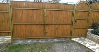 Купить распашные ворота деревянные Удомля, цена от 2773 руб.